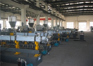 Water Ring Cutting PE Extrusion Machine , 2000kg/H ສອງ Screw Extruder 315kw
