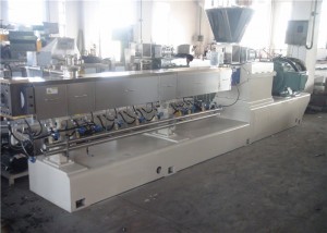 Mesin Pelletizing Plastik Torsi Dhuwur, Mesin Extruder Kembar Diameter 71mm