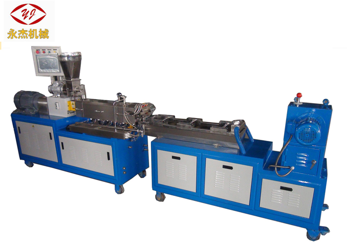 21,7 mm Screw Lab Twin Screw Extruder med vattencykelsystem Kopparvärmare