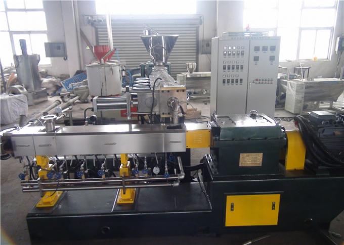 High Efficiency PE Pelletizing Machine , PET Extruder Machine One Year Warranty