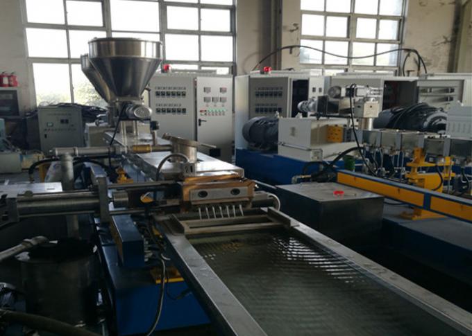 Double Screw Extruder Machine , PET  Plastic Recycling Extruder Machine 400kg/H