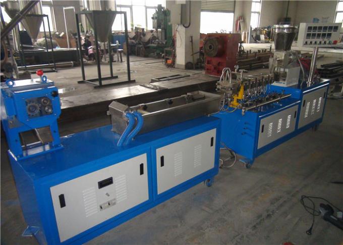 Plastik Senyawa Testing Lab Twin Screw Extruder 0-600rpm Revolution Speed