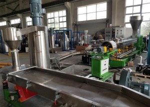 Aŭtomata Nutrado Plasta Masterbatch Extruder PP Hdpe LDPE LLDPE Extrusion Machine