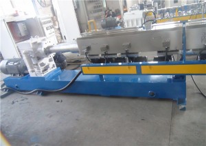 Daur Ulang Plastik Flake Single Screw Extruder Machine Water Cooling Strand Cutting