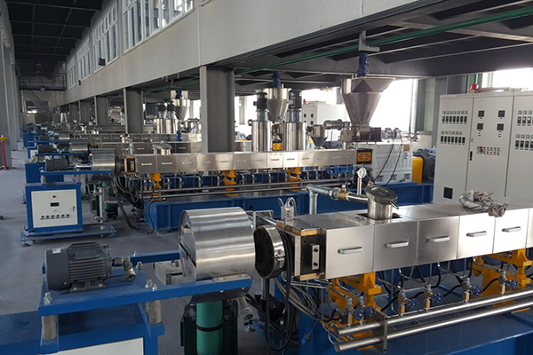 ACP compounding extruder (2)