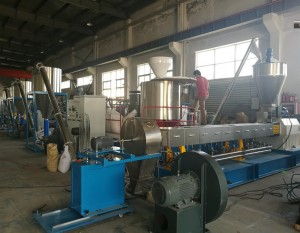 PLA Biologiskt nedbrytbara Pellets Plast Extrusion Machine Air Cooling Die Face Cutting Way