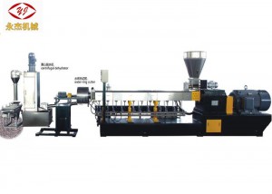 Mesin Reprocessing Plastik Masterbatch Extruder Ireng Kanthi Sistem Pakan 1.1kw