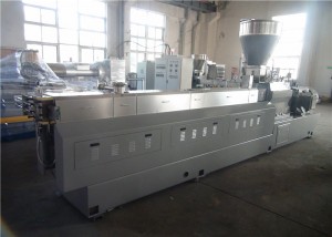 TPU TPE TPR EVA Caco3 Master Batch Manufacturing Machine 500-600kg / H Kapasiteit