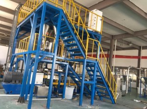 2900mm Uburebure bwa Barrel PET Pelletizing Imashini hamwe na 2 Sets Vacuum Venting Sisitemu