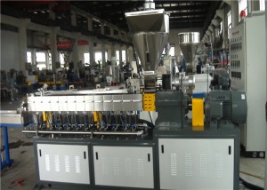 تيز رفتار Polyethylene Extrusion مشين نرم پاڻي کولنگ سسٽم کي اپنائڻ