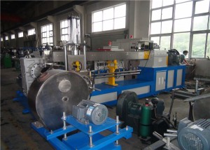 ຜົນຜະລິດສູງ Polymer Extrusion Equipment Plastic Pellet Extruder 250/90kw Motor