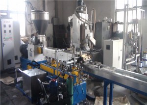 Air Cooling Twin Screw Plastic Extruder, High Speed ​​WPC Extrusion Machine