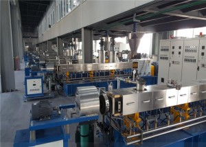 Màquina de fabricació de lots mestres de pelletitzador de doble cargol de 62,4 mm de diàmetre d'alta eficiència